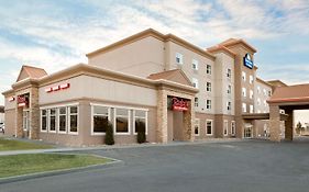 Days Inn & Suites By Wyndham Edmonton Airport